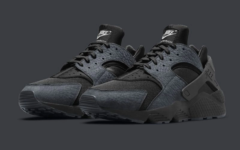 Nike Air Huarache ‘’Have You Hugged Your Foot Today?’’ - DJ6890-001
