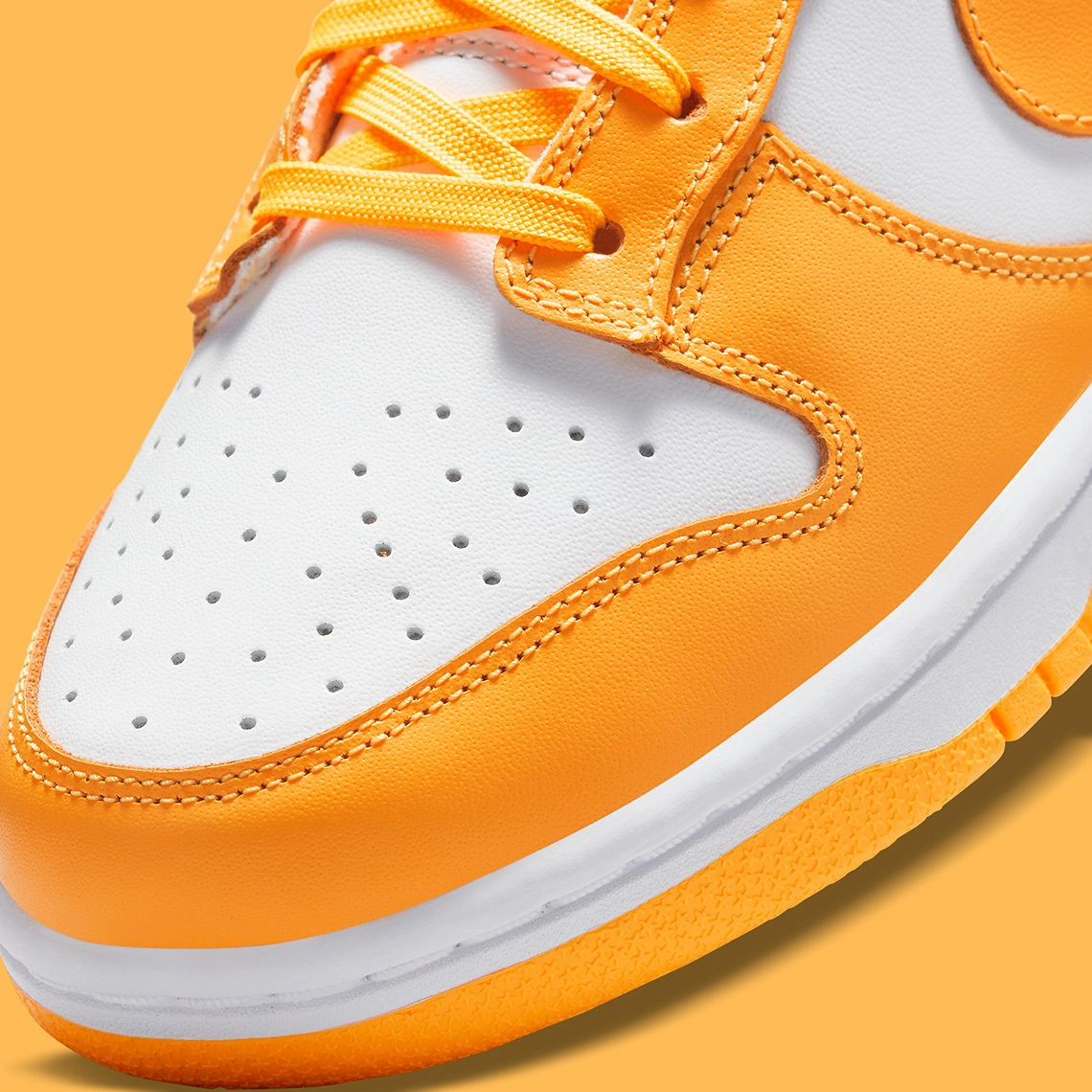 Nike Dunk Low WMNS ‘’Laser Orange’’ - DD1503-800