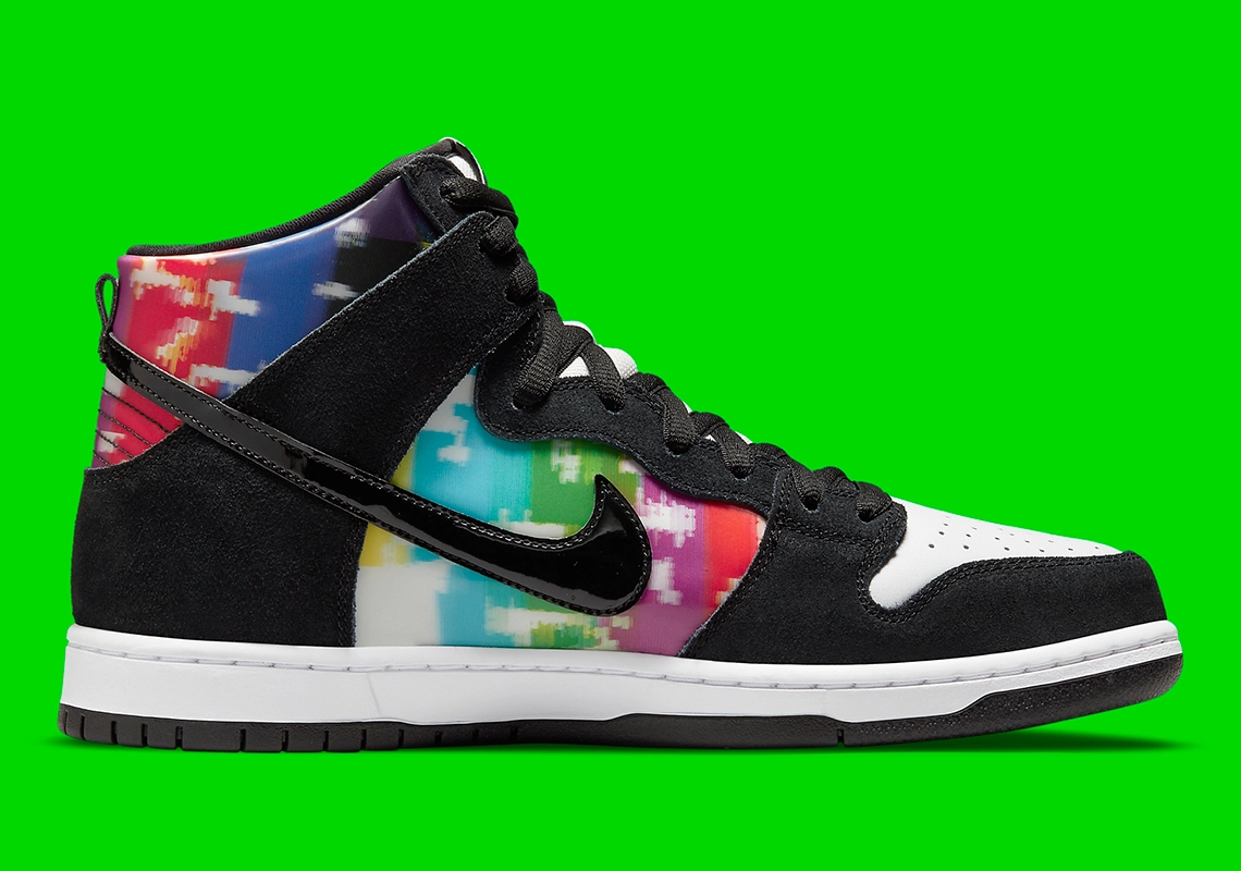 Nike SB Dunk High ‘’TV Signal’’ - CZ2253-100