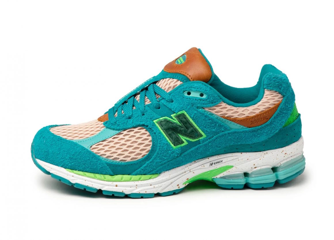 Salehe Bembury x New Balance 2002R ‘’Water Be The Guide’’ - ML2002RJ