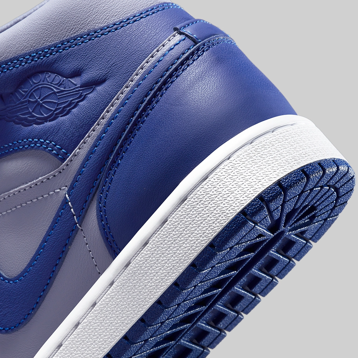 Air Jordan 1 Mid SE ‘’Georgetown’’ - DH7821-500