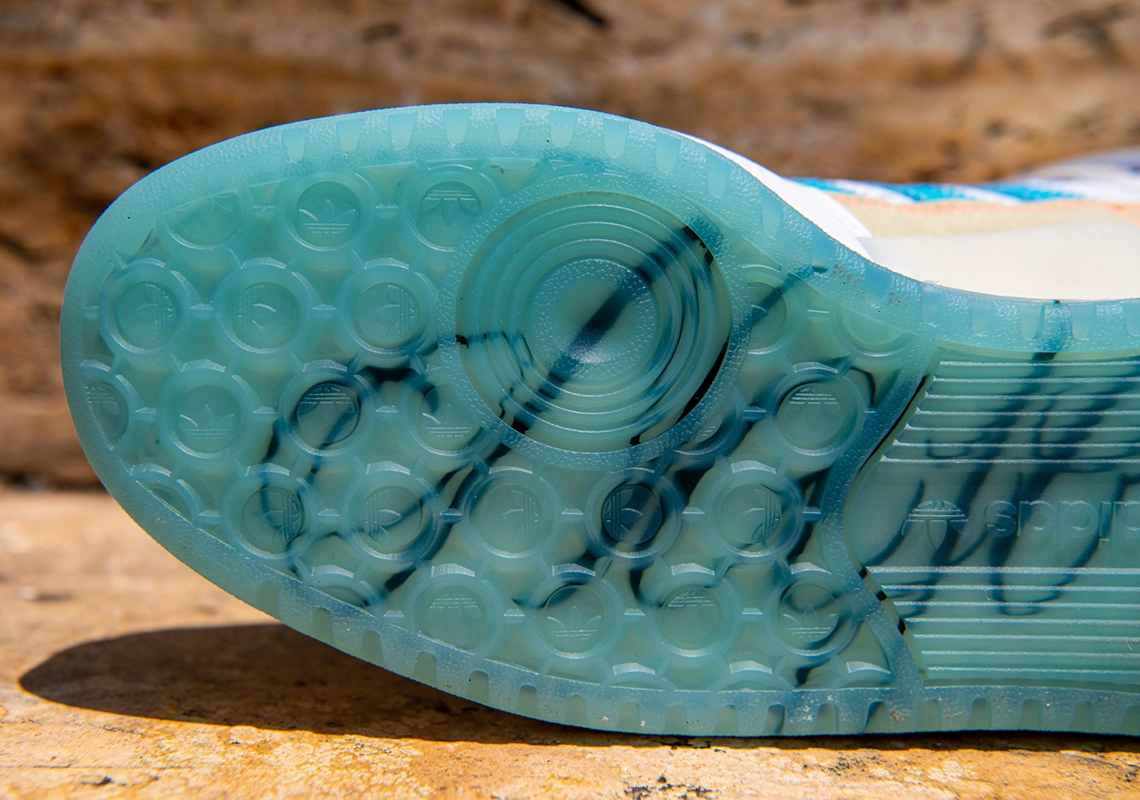 Diego Nájera x adidas Forum 84 Mid ADV - H01019