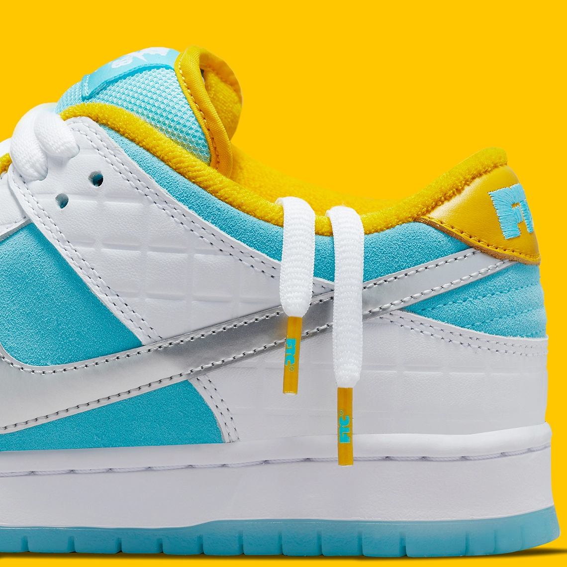 FTC x Nike SB Dunk Low Pro ‘’Lagoon Pulse’’ - DH7687-400