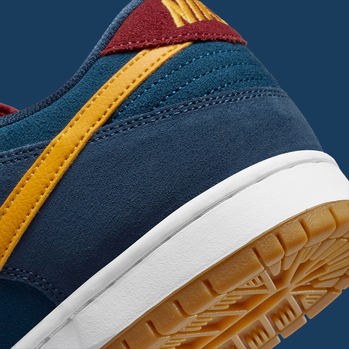 Nike SB Dunk Low Pro ‘’Barcelona’’ - DJ0606-400