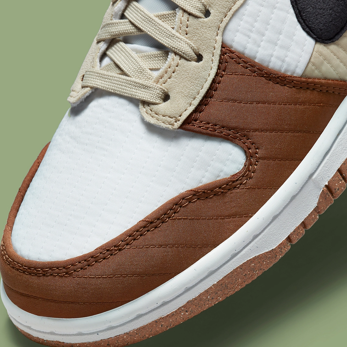 Nike Dunk High ‘’Next Nature’’/’’Summit White’’ - DN9909-100