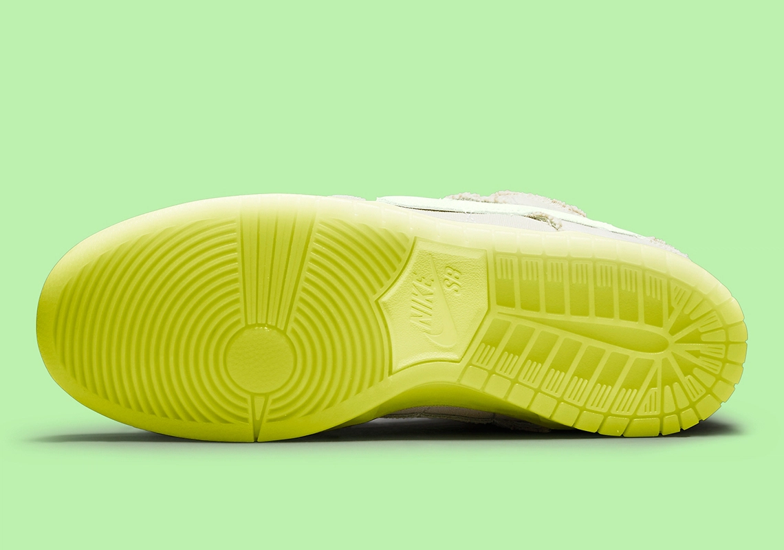 Nike SB Dunk Low ‘’Mummy’’ - DM0774-111