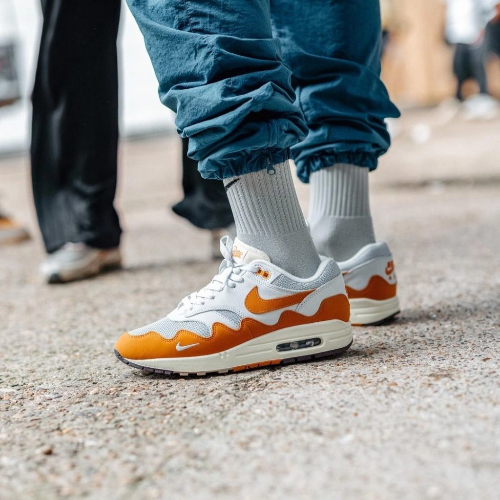 Patta x Nike Air Max 1 ‘’Monarch’’ - DH1348-001