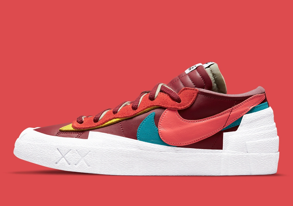 KAWS x Sacai x Nike Blazer Low ‘’Team Red’’ - DM7901-600