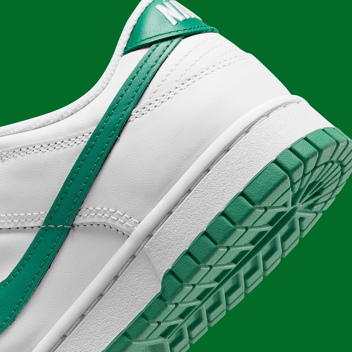 Nike Dunk Low ‘’Green Noise’’ - DD1503-112