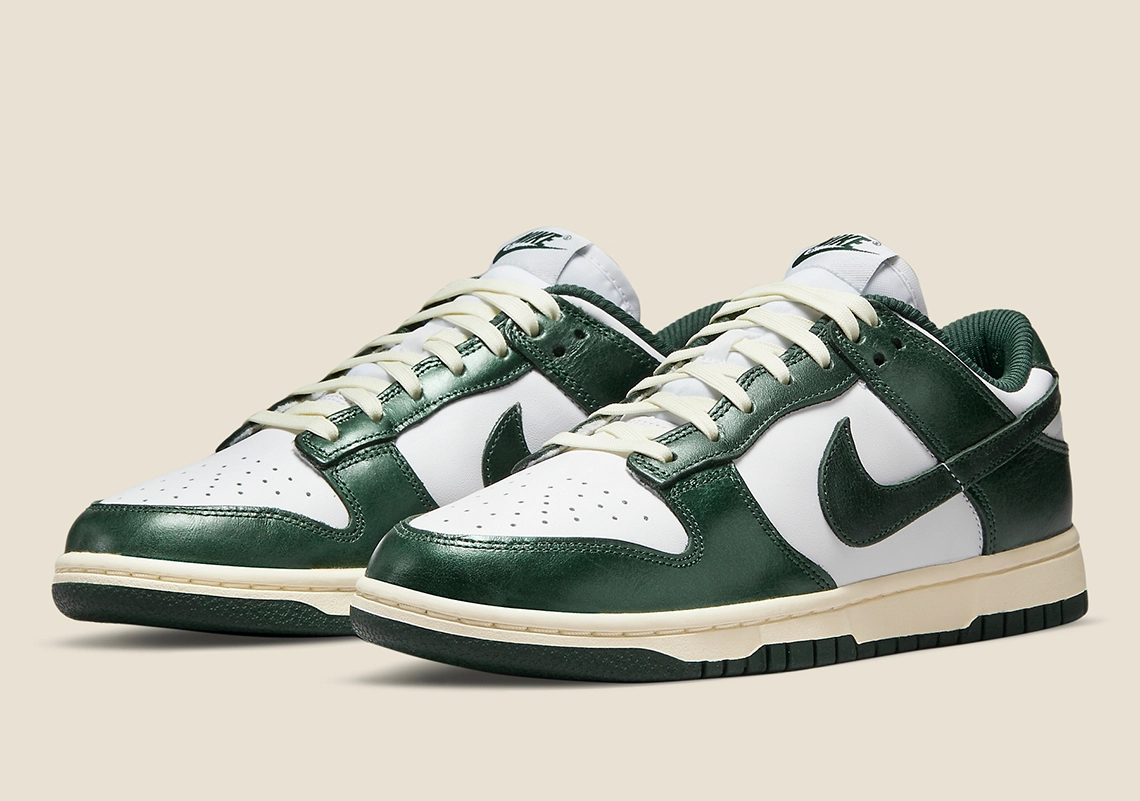 Nike Dunk Low ‘’Vintage Green’’ - DQ8580-100