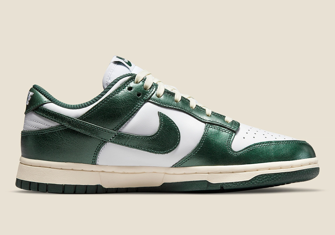 Nike Dunk Low ‘’Vintage Green’’ - DQ8580-100