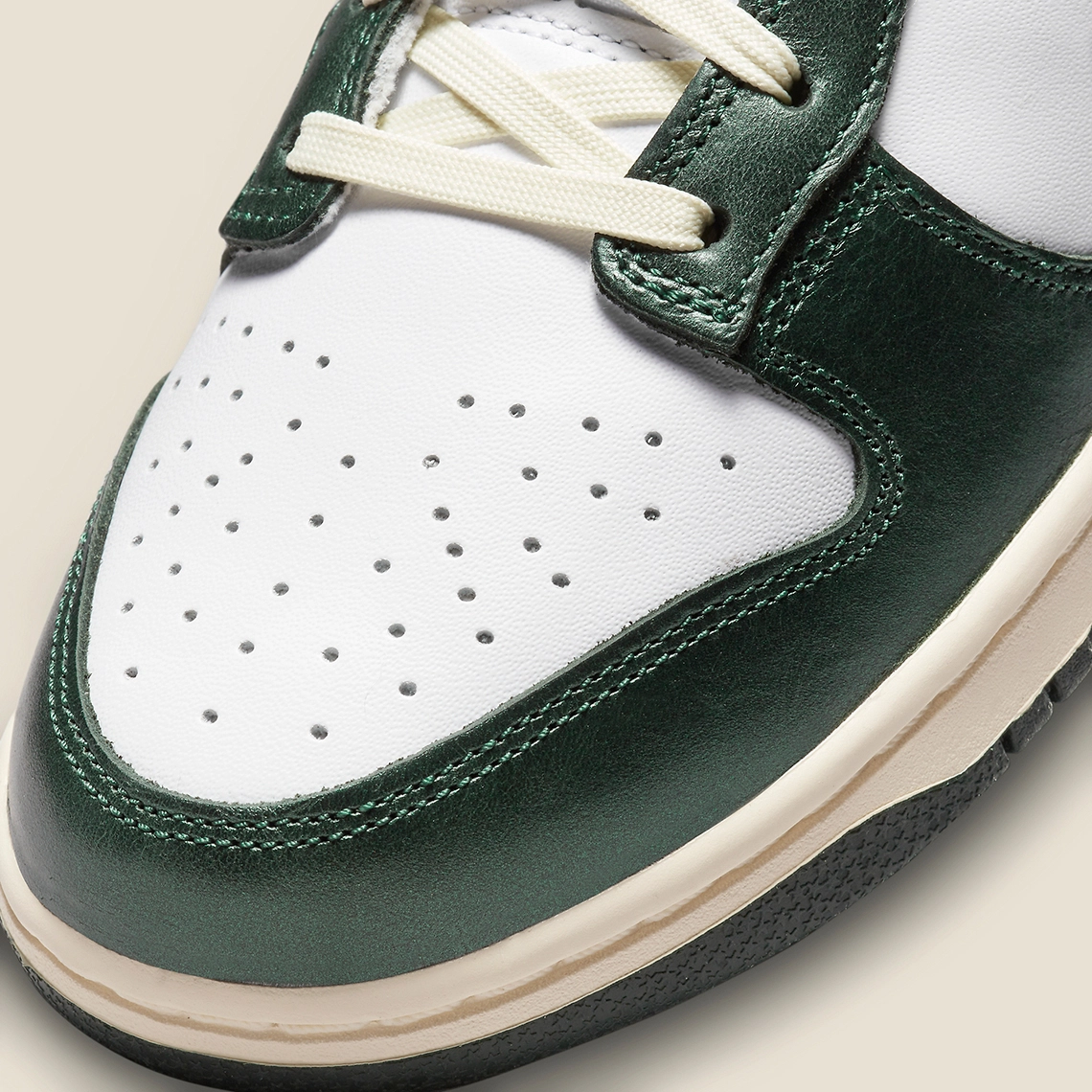 Nike Dunk Low ‘’Vintage Green’’ - DQ8580-100