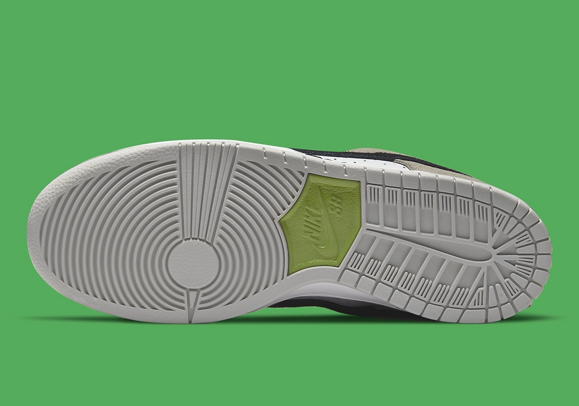 Nike SB Dunk Low ‘’Chlorophyll’’ - BQ6817-011