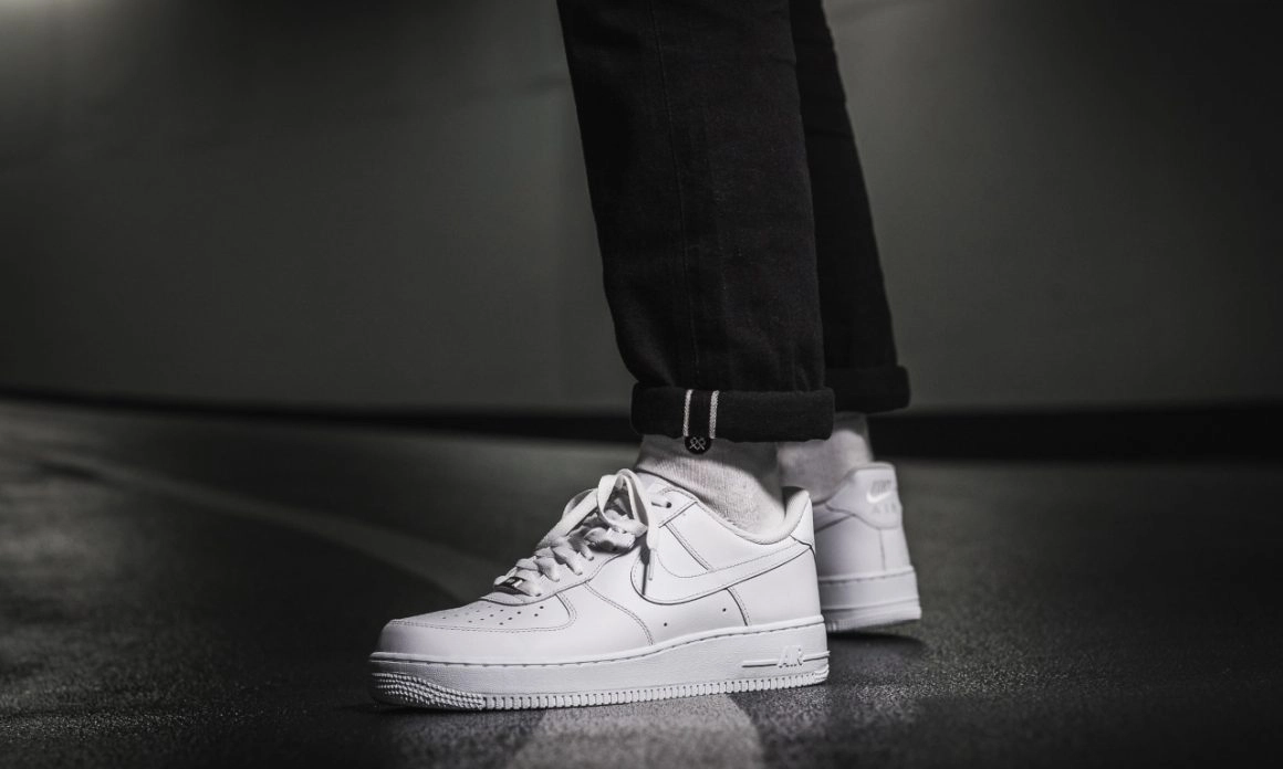 Nike Air Force 1 Low ‘’Triple White’’ - CW2288-111