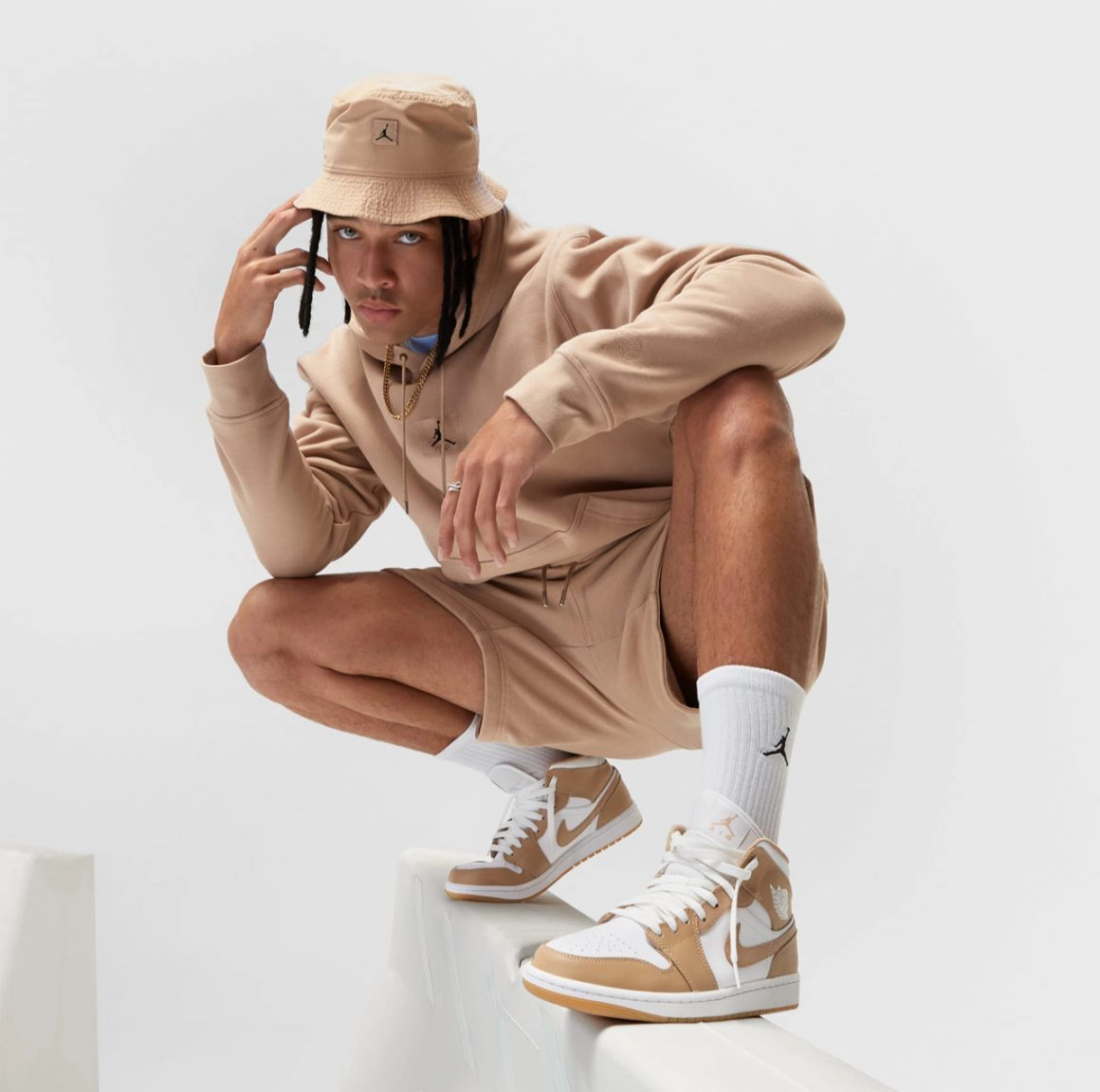 Air Jordan 1 Mid - Tan Gum