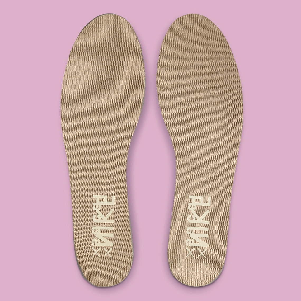 KAWS x Sacai x Nike Blazer Low ‘’Reed’’ - DM7901-200