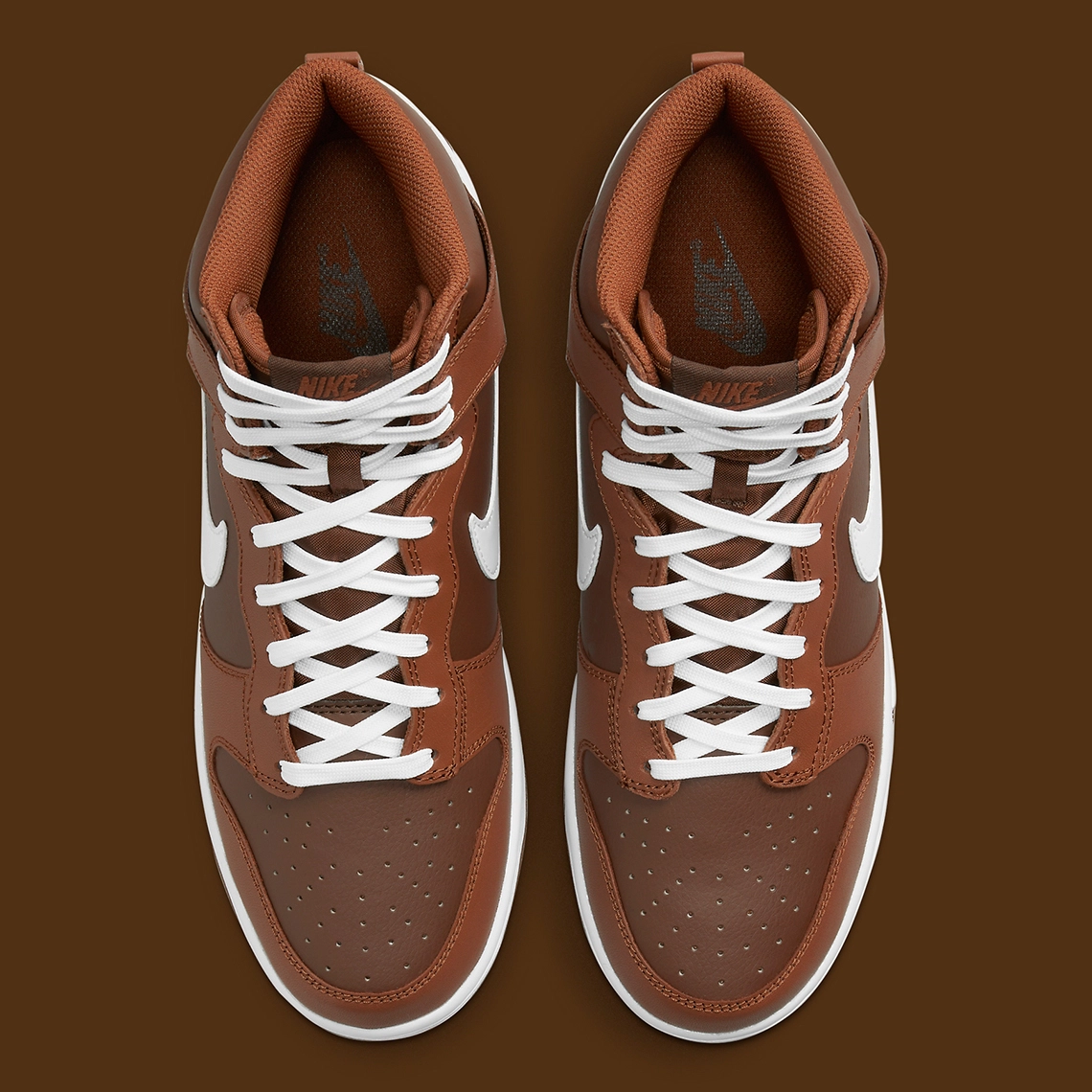 Nike Dunk High ‘’Chocolate’’ - DJ6189-200