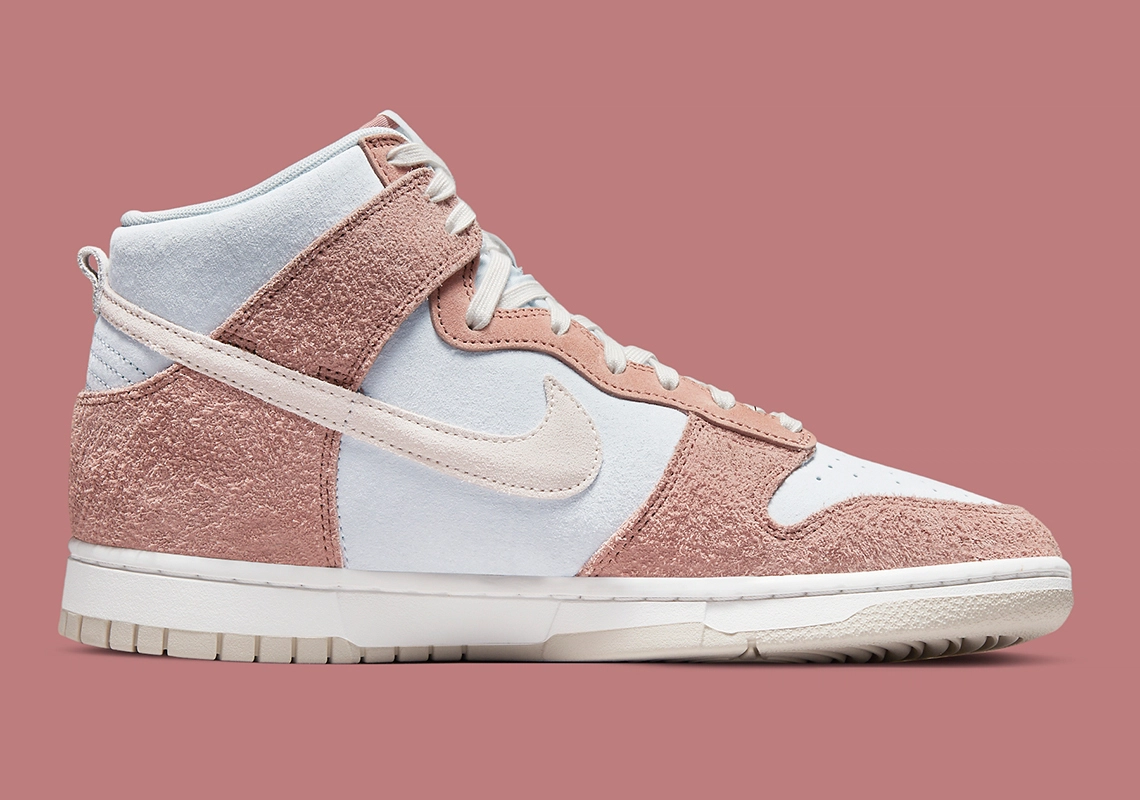 Nike Dunk High ‘’Fossil Rose’’ - DH7576-400