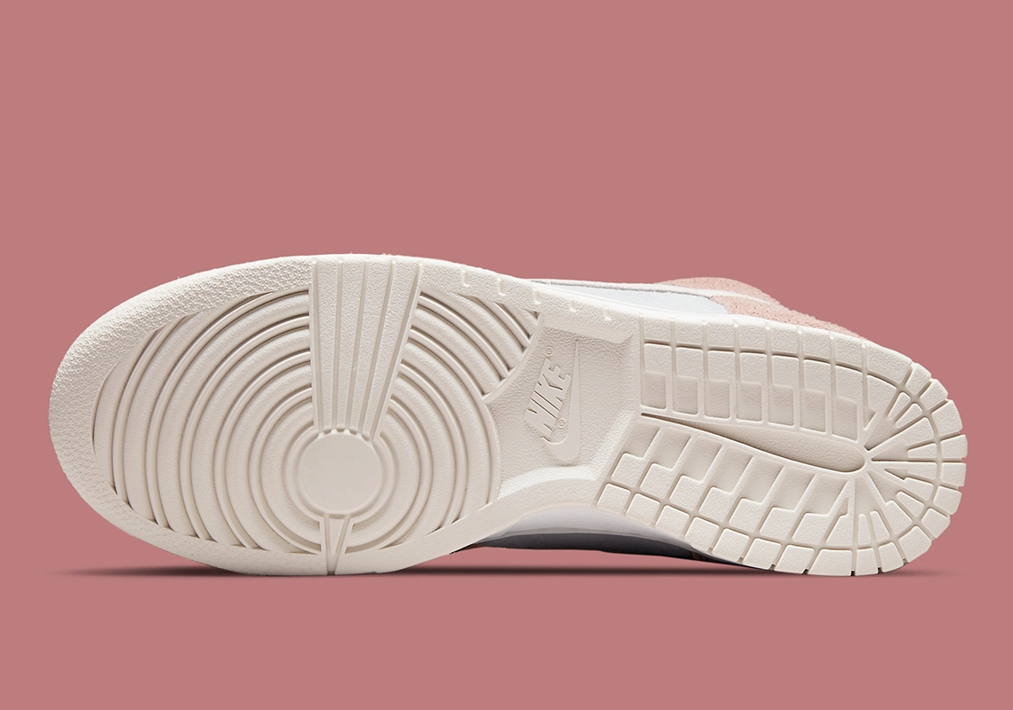 Nike Dunk High ‘’Fossil Rose’’ - DH7576-400