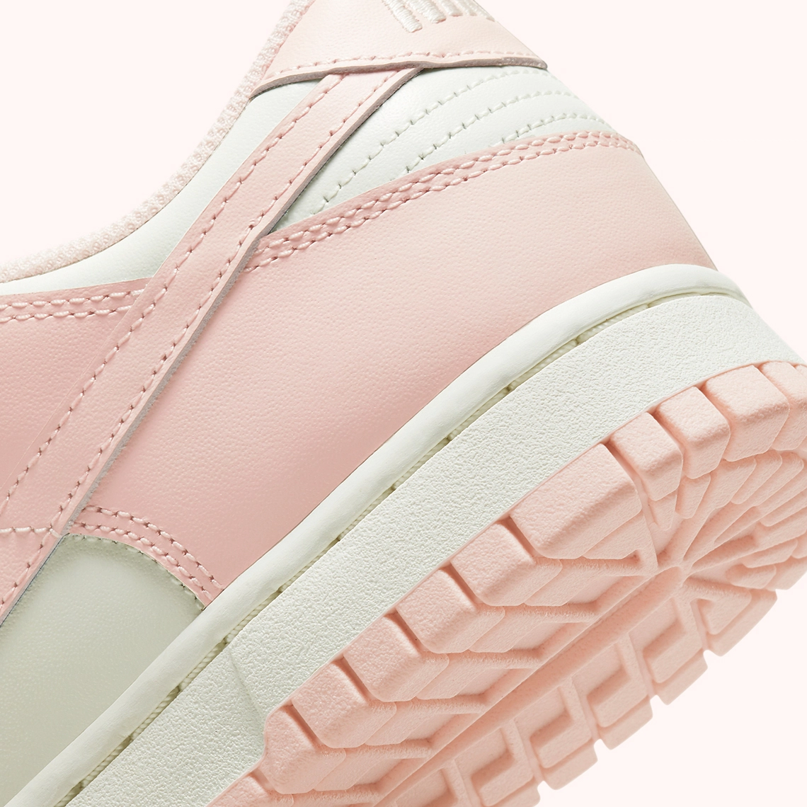 Nike Dunk Low WMNS ‘’Orange Pearl’’ - DD1503-102