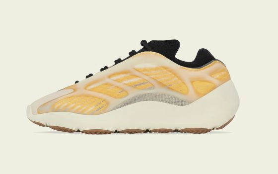 adidas Yeezy 700 V3 ‘’Mono Safflower’’ - HP5425