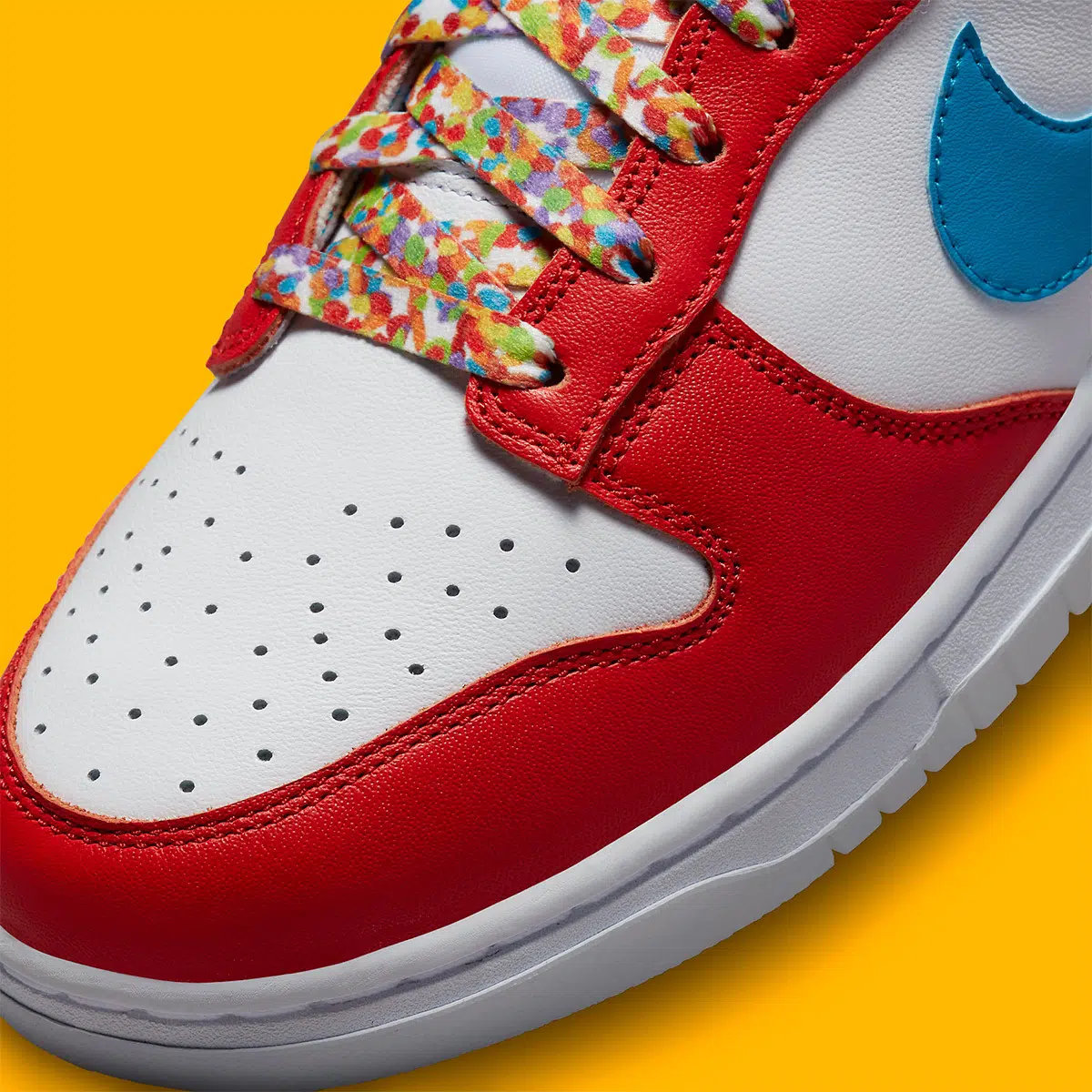 LeBron James x Nike Dunk Low ‘’Fruity Pebbles’’ - DH8009-600