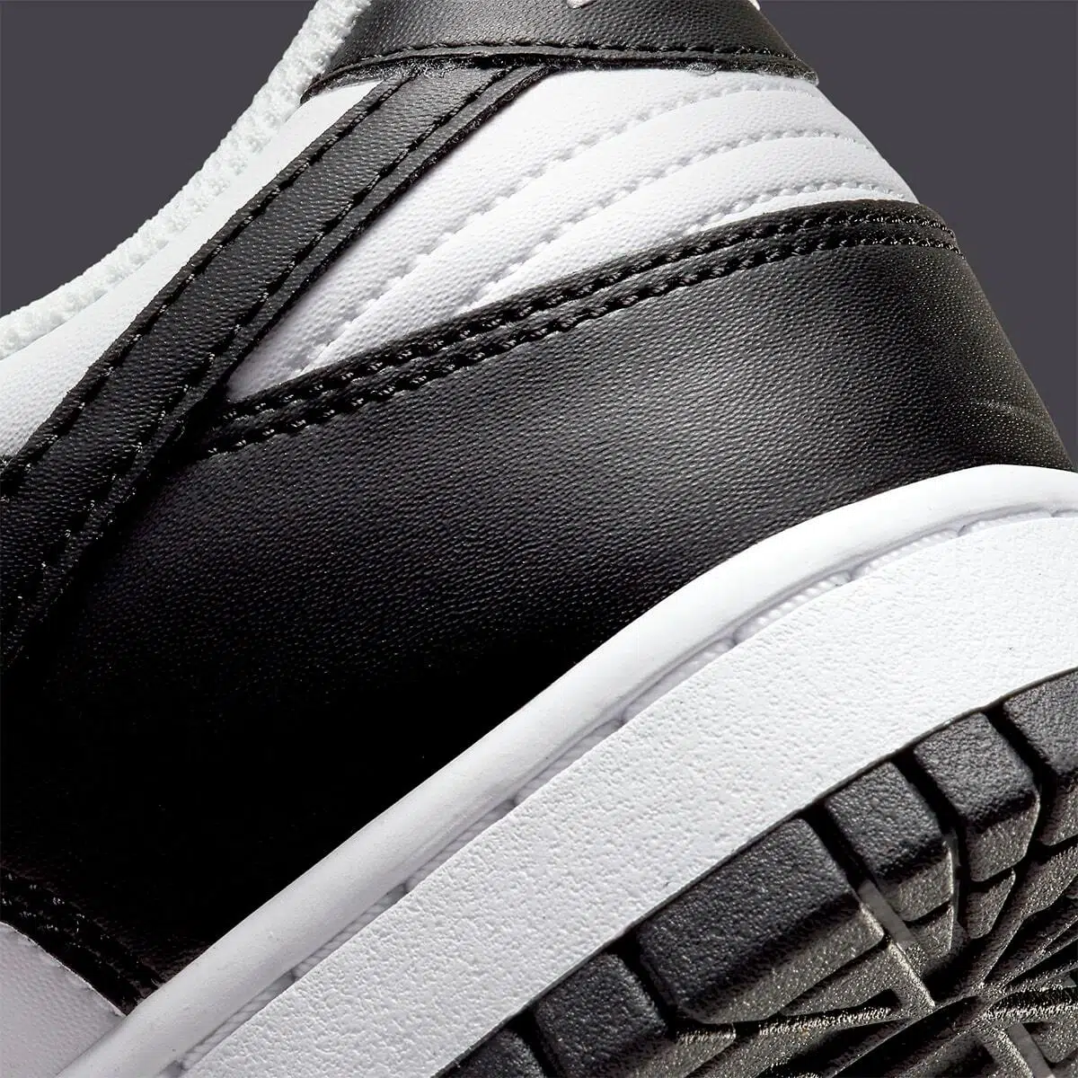 Nike Dunk Low ‘’Next Nature’’/’’White Black’’ - DD1873-102