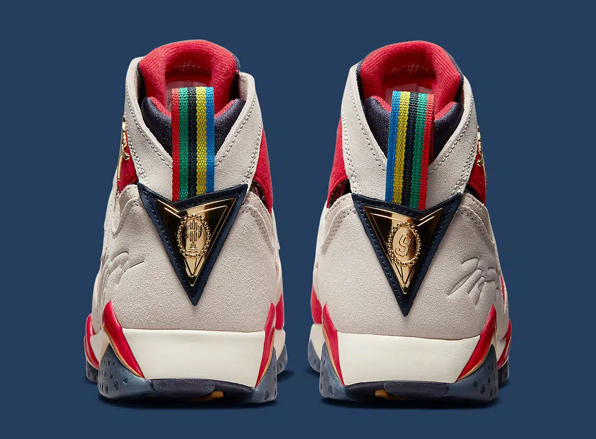 Trophy Room x Air Jordan 7 Retro SP ‘’True Red and Obsidian’’ - DM1195-474