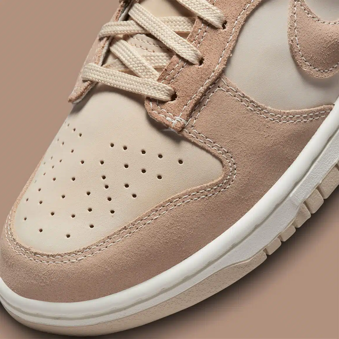 Nike Dunk Low WMNS ‘’Sanddrift’’ - FD0873-126