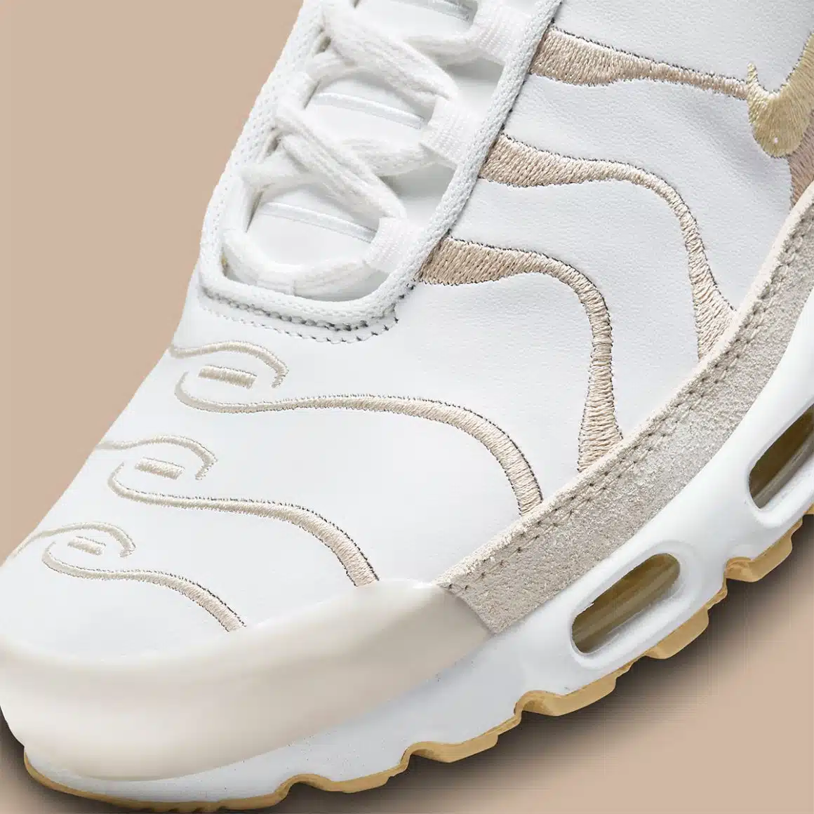 Nike Air Max Plus PRM ‘’Pale Vanilla’’ - DZ2832-101