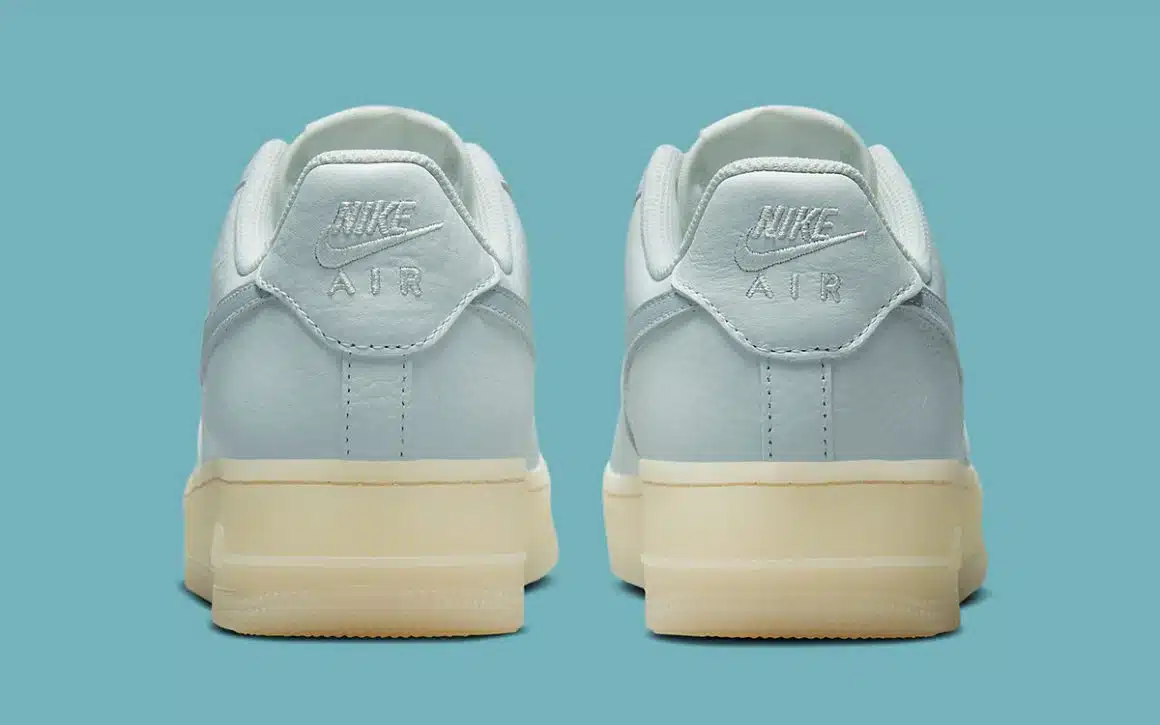 Nike Air Force 1 Low WMNS ‘’White and Pure Platinum’’ - FD0793-100