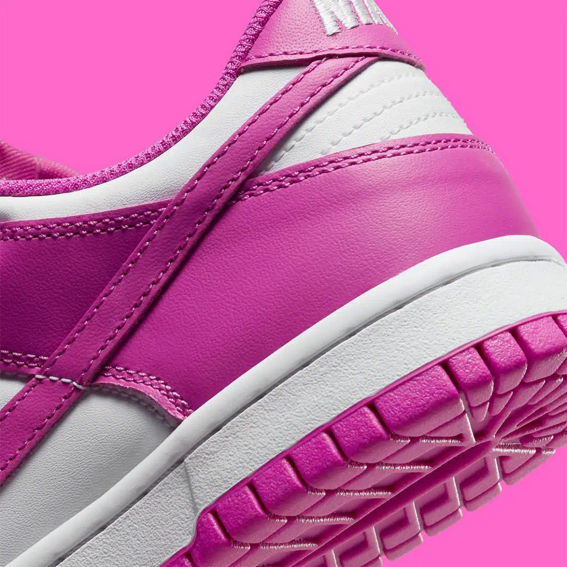 Nike Dunk Low GS ‘’Active Fuchsia’’ - FJ0704-100