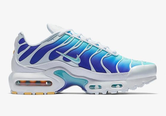 air max plus bleached aqua fierce purple