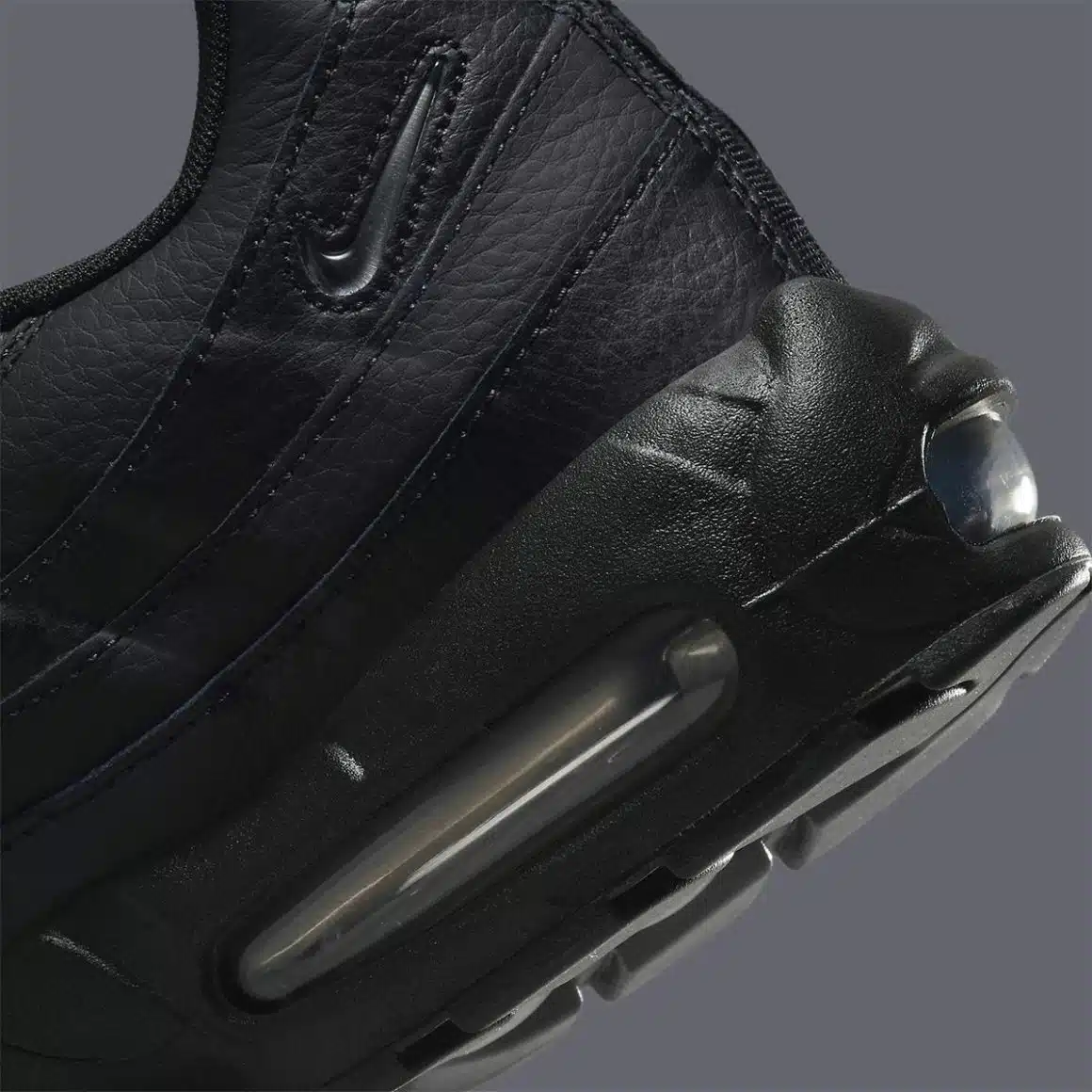 Nike Air Max 95 Jewel ‘’Triple Black’’ - FN7273-001