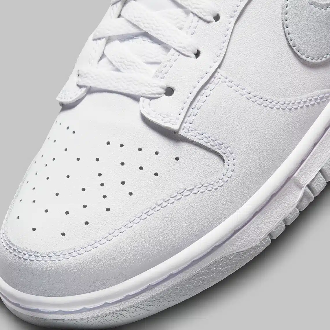 Nike Dunk Low Retro ‘’White/Pure Platinum’’ - DV0831-101