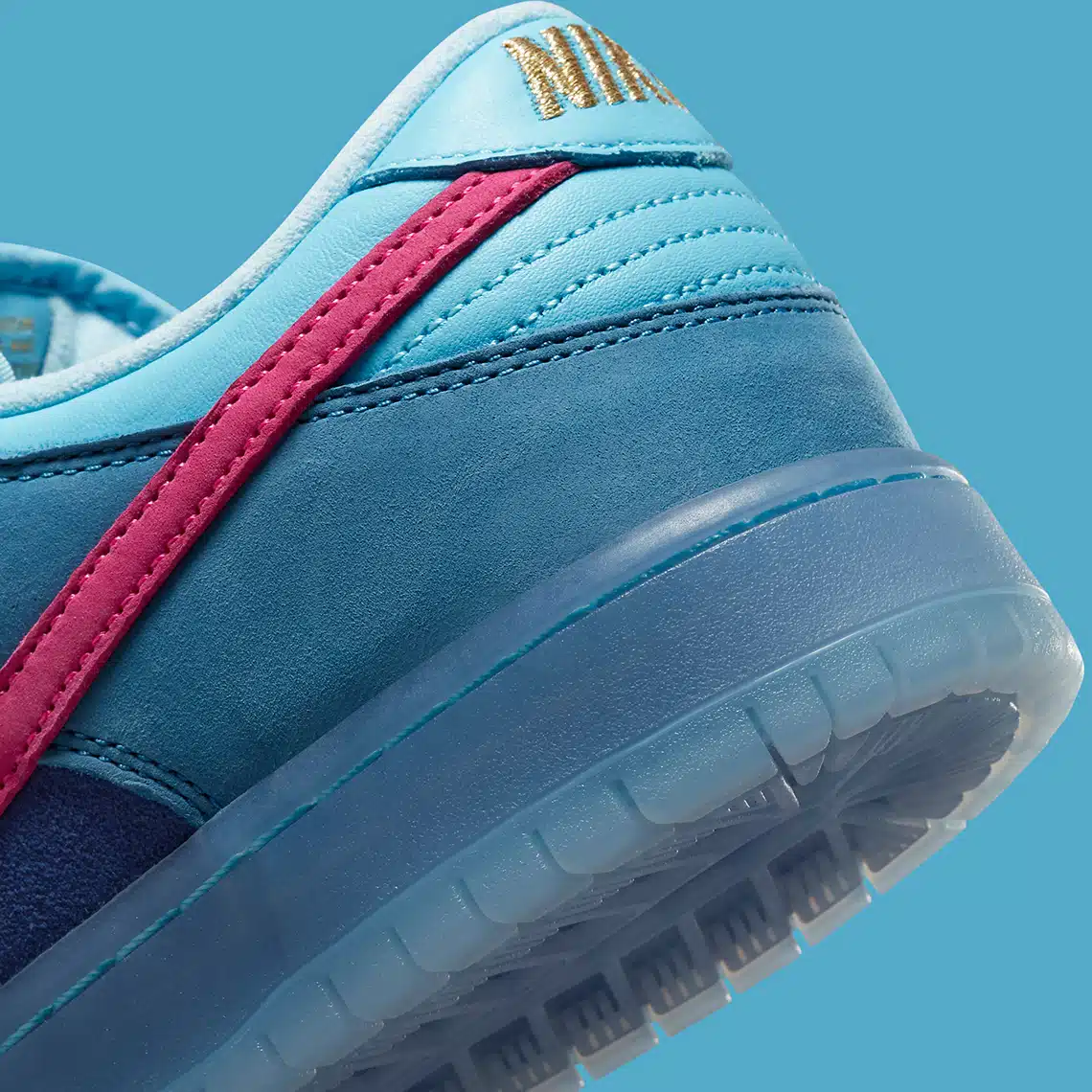 Run The Jewels x Nike SB Dunk Low ‘’Deep Royal Blue and Active Pink’’ - DO9404-400