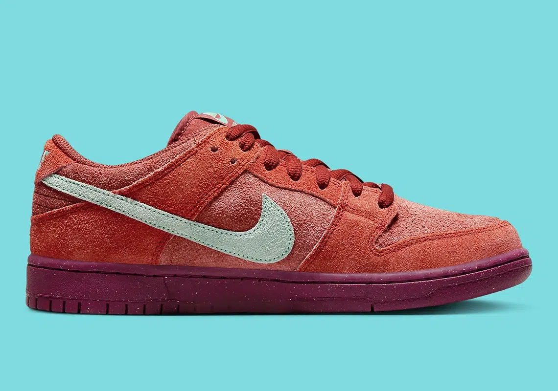 Nike SB Dunk Low ‘’Mystic Red and Rosewood’’ - DV5429-601