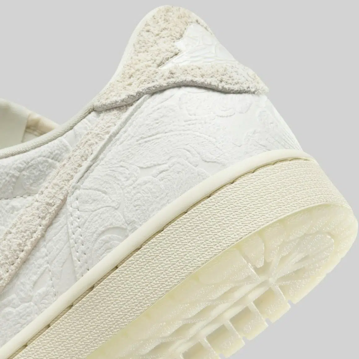 Chris Paul x Air Jordan 1 Retro Low OG ‘’Give Them Flowers’’ - FZ0455-200