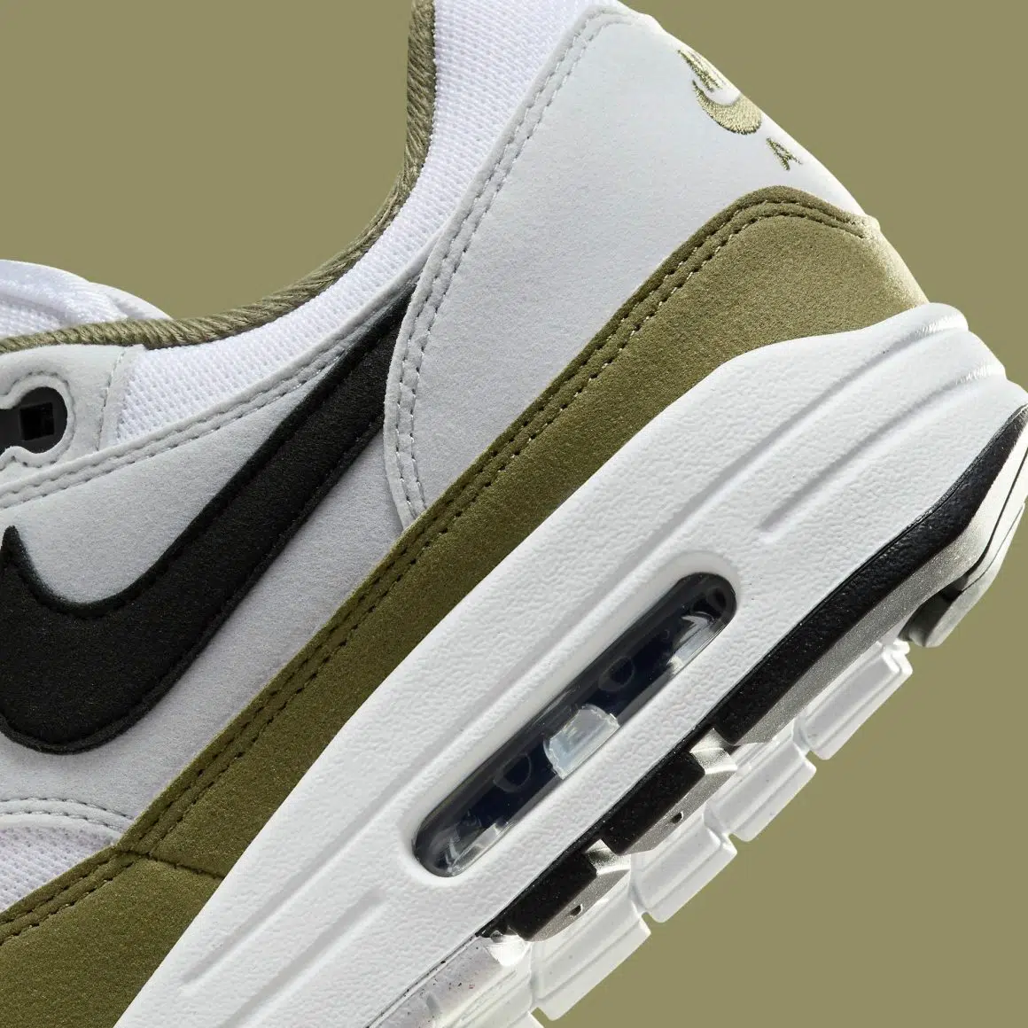 Nike Air Max 1 ‘’Medium Olive’’ - FD9082-102