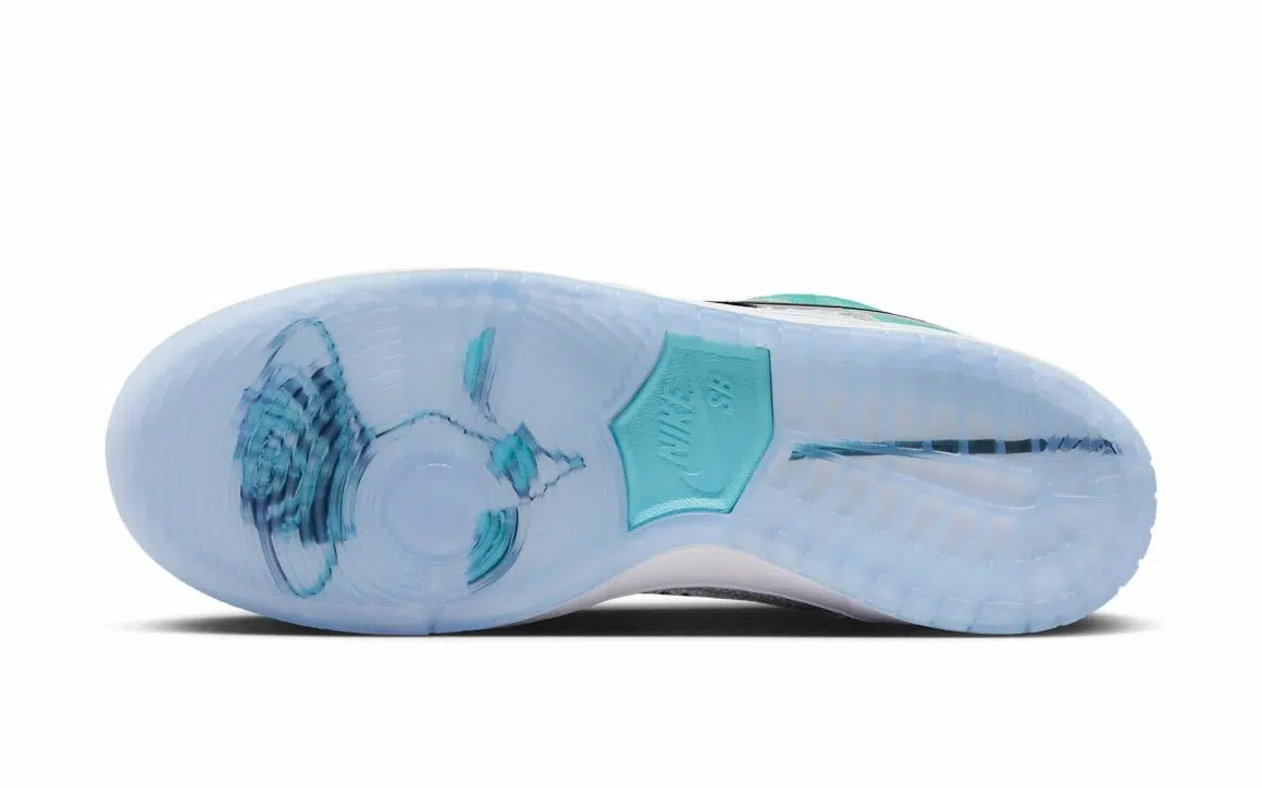 April Skateboards x Nike SB Dunk Low ‘’Turbo Green’’ - FD2562-400