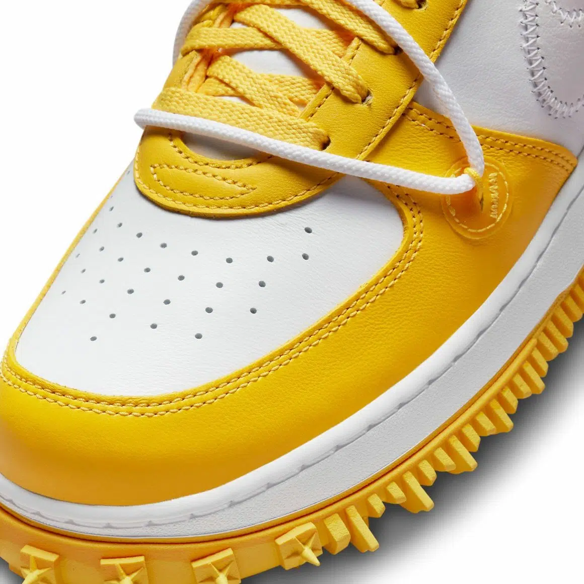 Off-White x Nike Air Force 1 Mid ‘’White and Varsity Maize’’ - DR0500-101