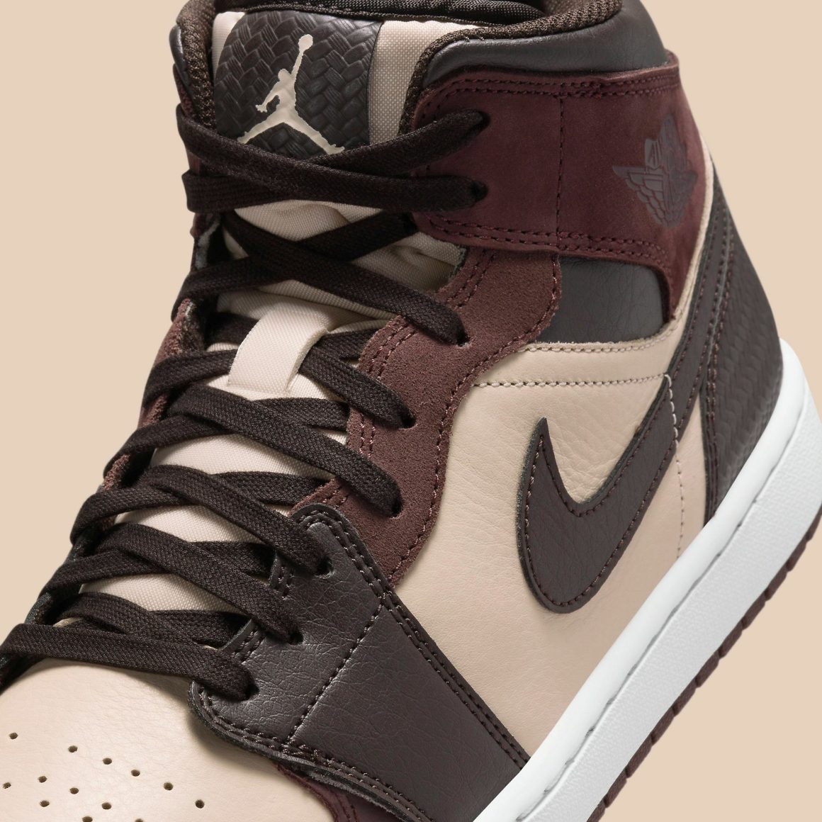 Air Jordan 1 Mid SE ‘’Paris YMCA’’ - FZ4359-200