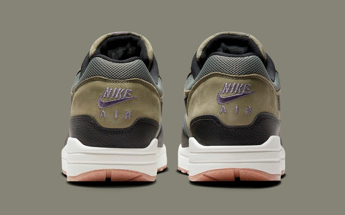 KB Hoodie Match Air Max 1 Dark Stucco