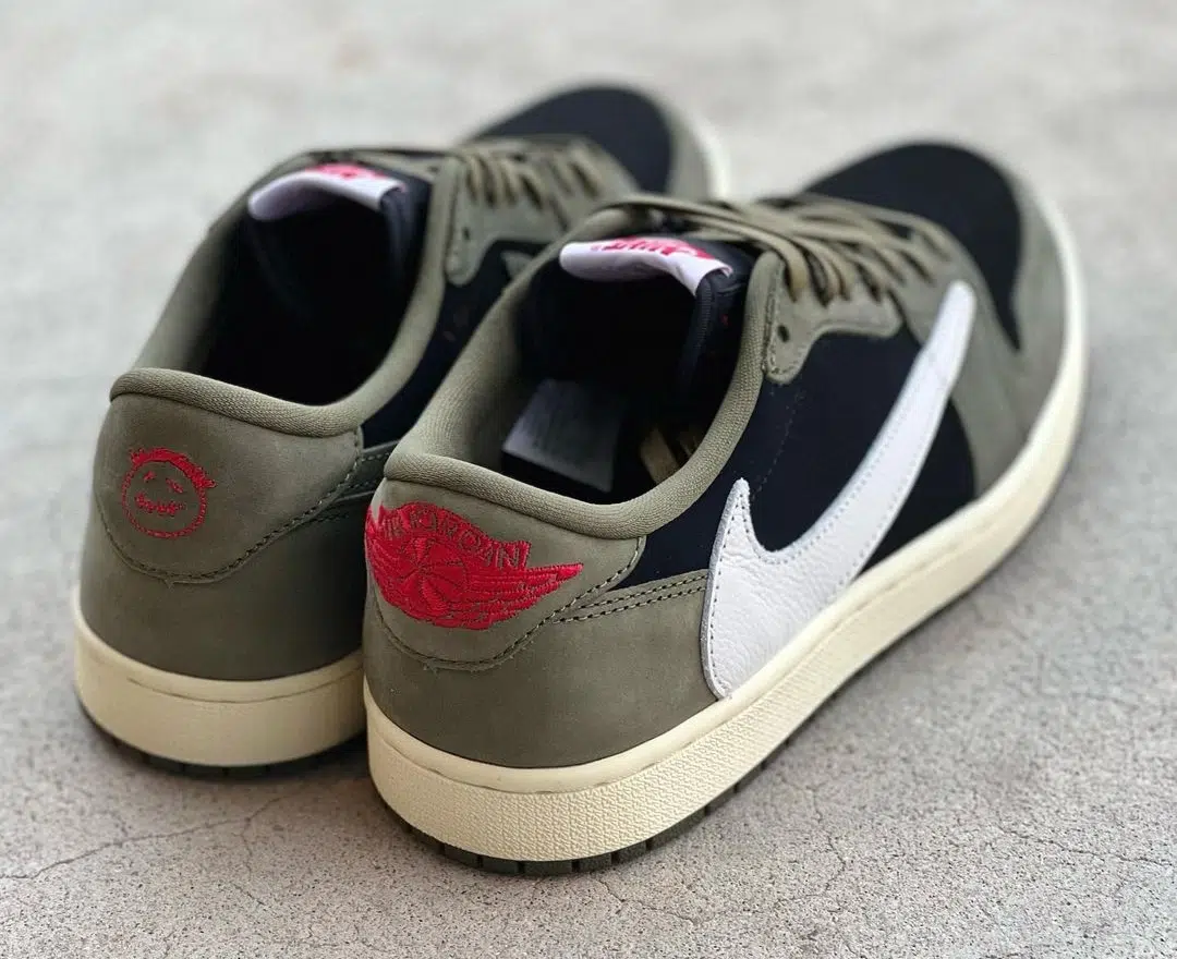 Travis Scott x Air Jordan 1 Low OG ‘’Black Olive’’ - DM7866-002