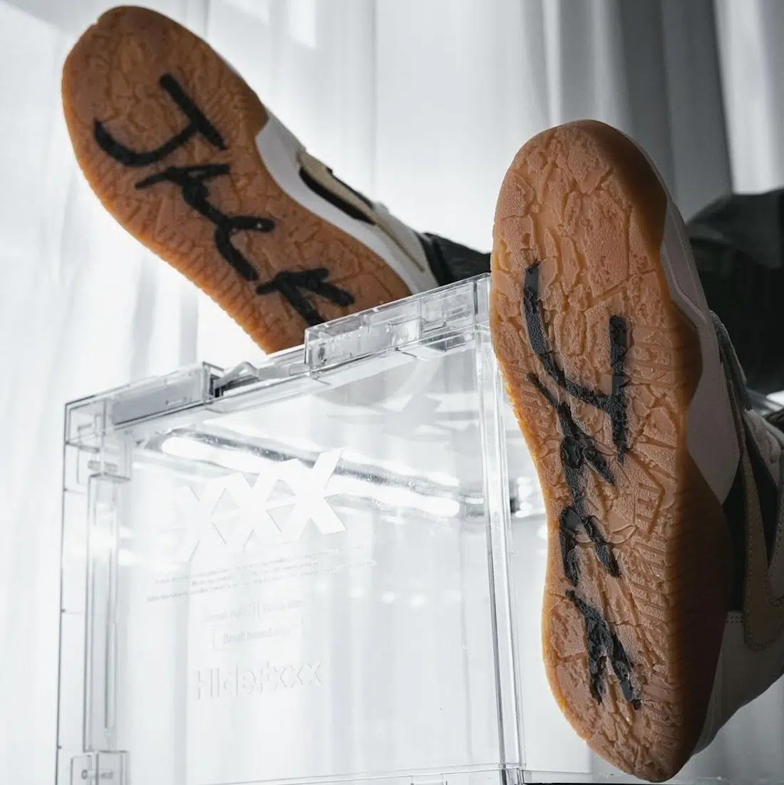 Travis Scott x Jordan Jumpman Jack ‘’Sail’’ - DR9317-100