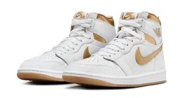 Air Jordan1 Retro High OG ‘’White and Gold’’
