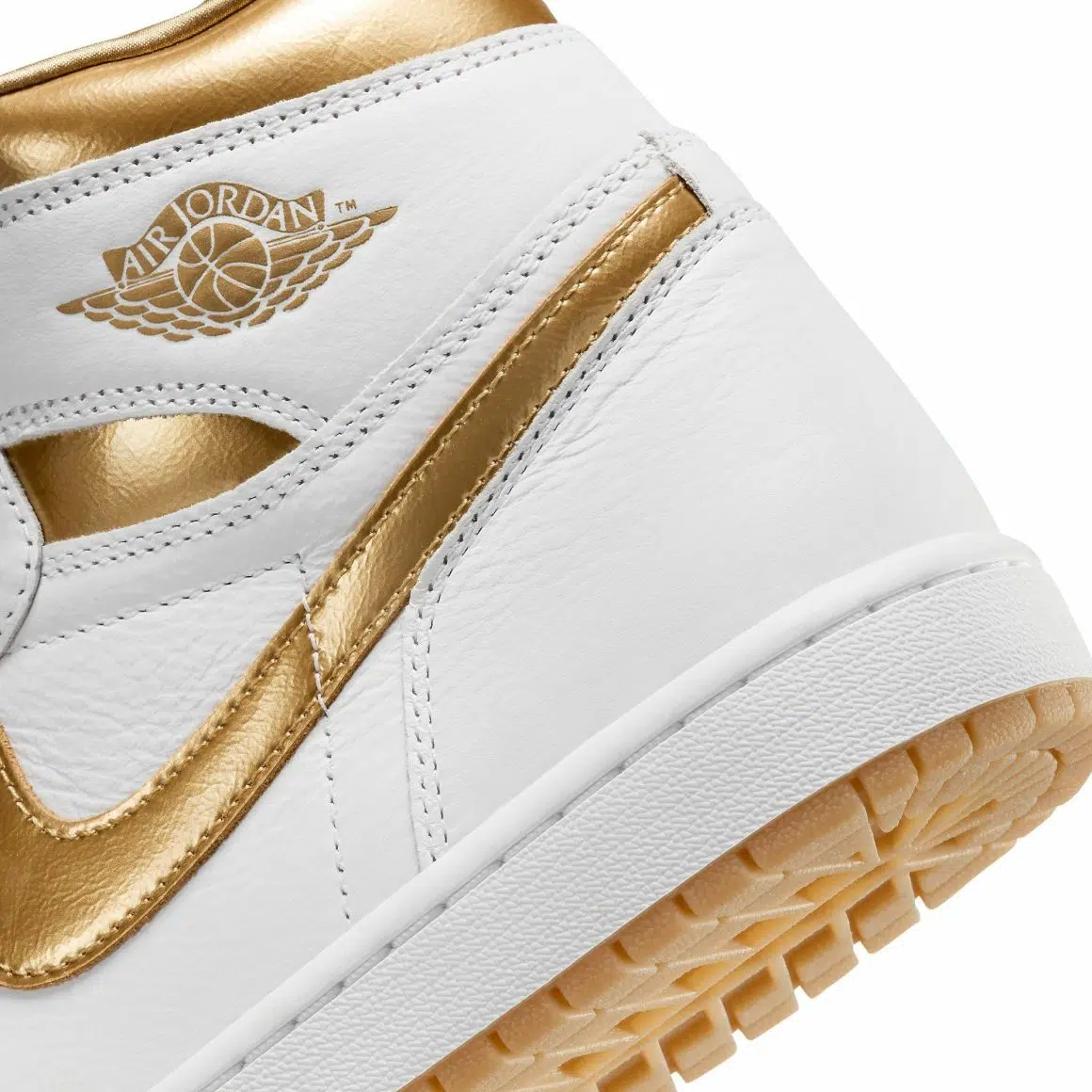 Air Jordan 1 Retro High OG ‘’White and Gold’’ - FD2596-107