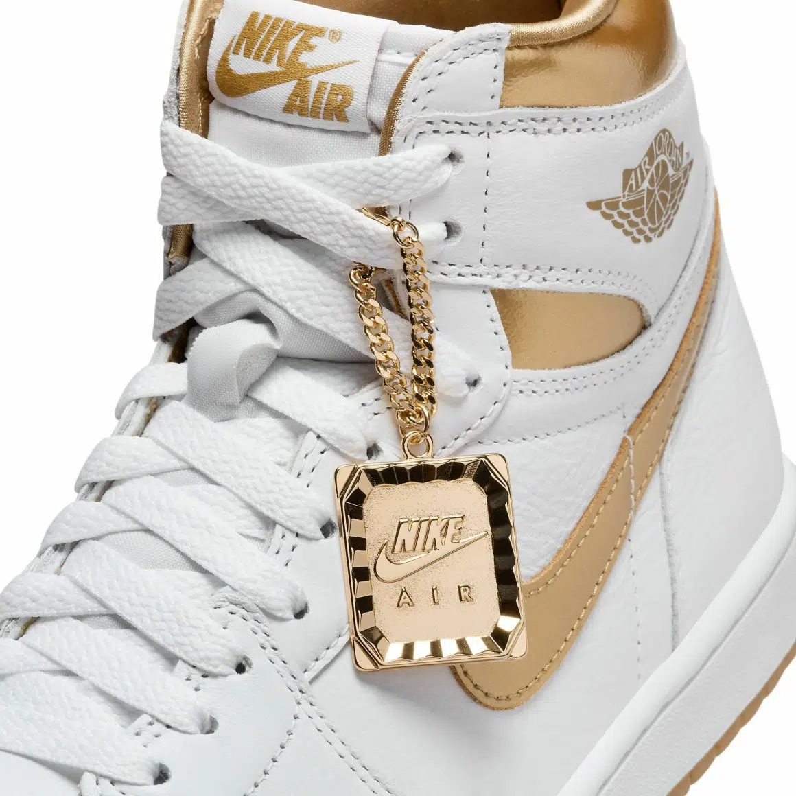 Air Jordan 1 Retro High OG ‘’White and Gold’’ - FD2596-107
