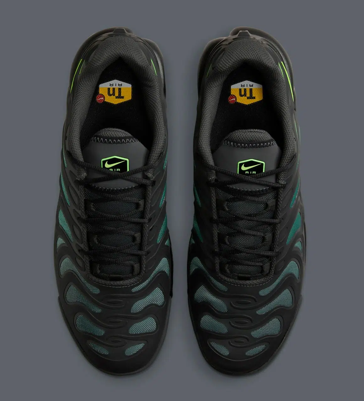 Nike Air Max Plus Tn Drift ‘’Black/Vintage Green’’ - FD4290-006
