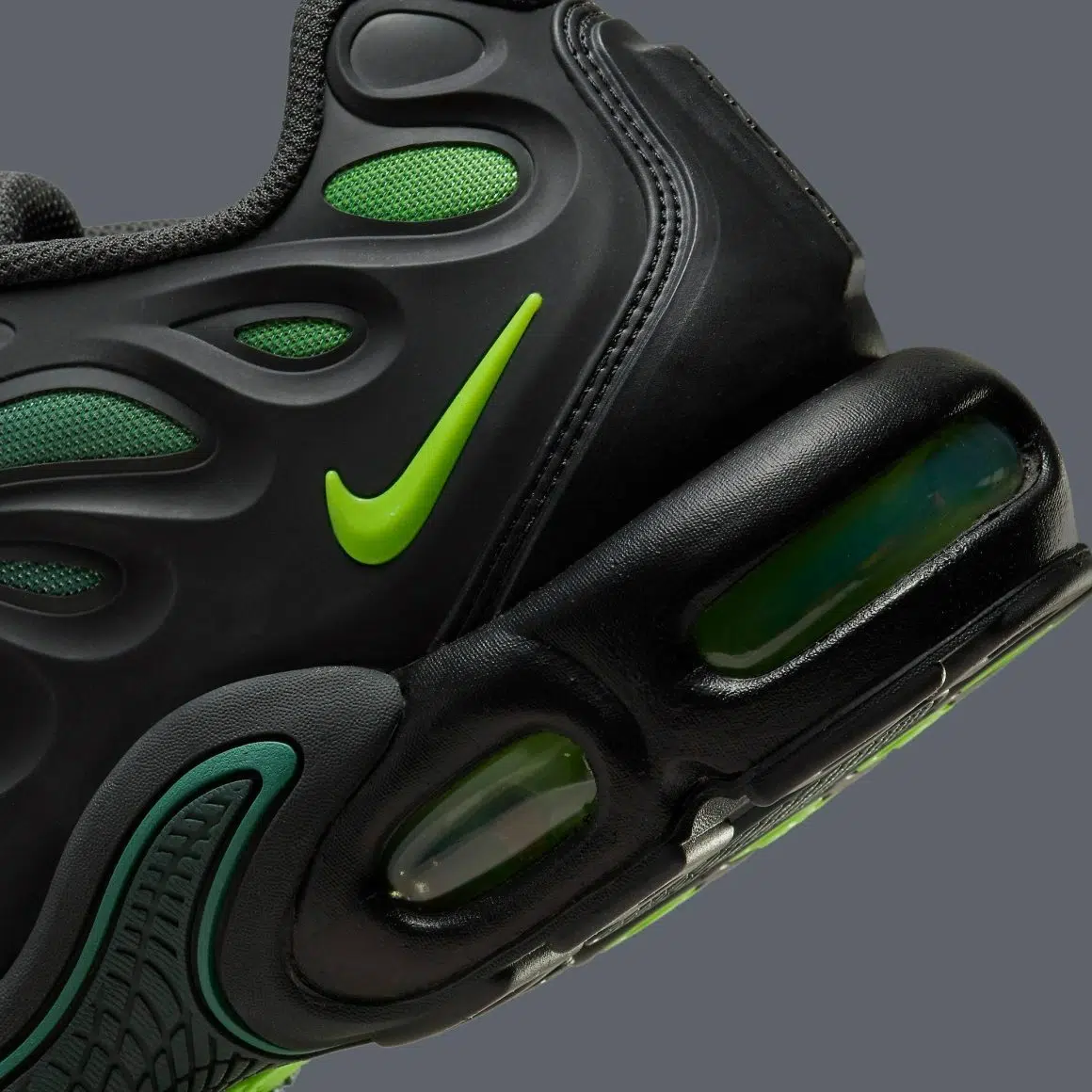 Nike Air Max Plus Tn Drift ‘’Black/Vintage Green’’ - FD4290-006